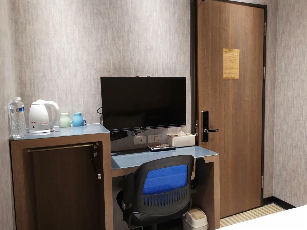 Red 13 Apartment تايبيه المظهر الخارجي الصورة