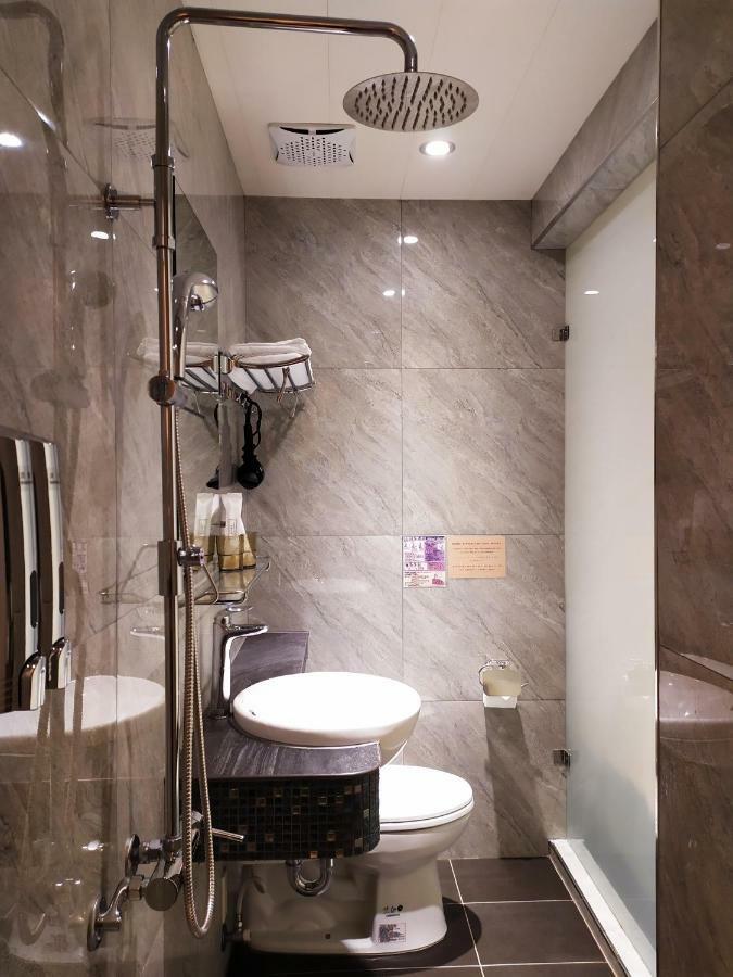 Red 13 Apartment تايبيه المظهر الخارجي الصورة
