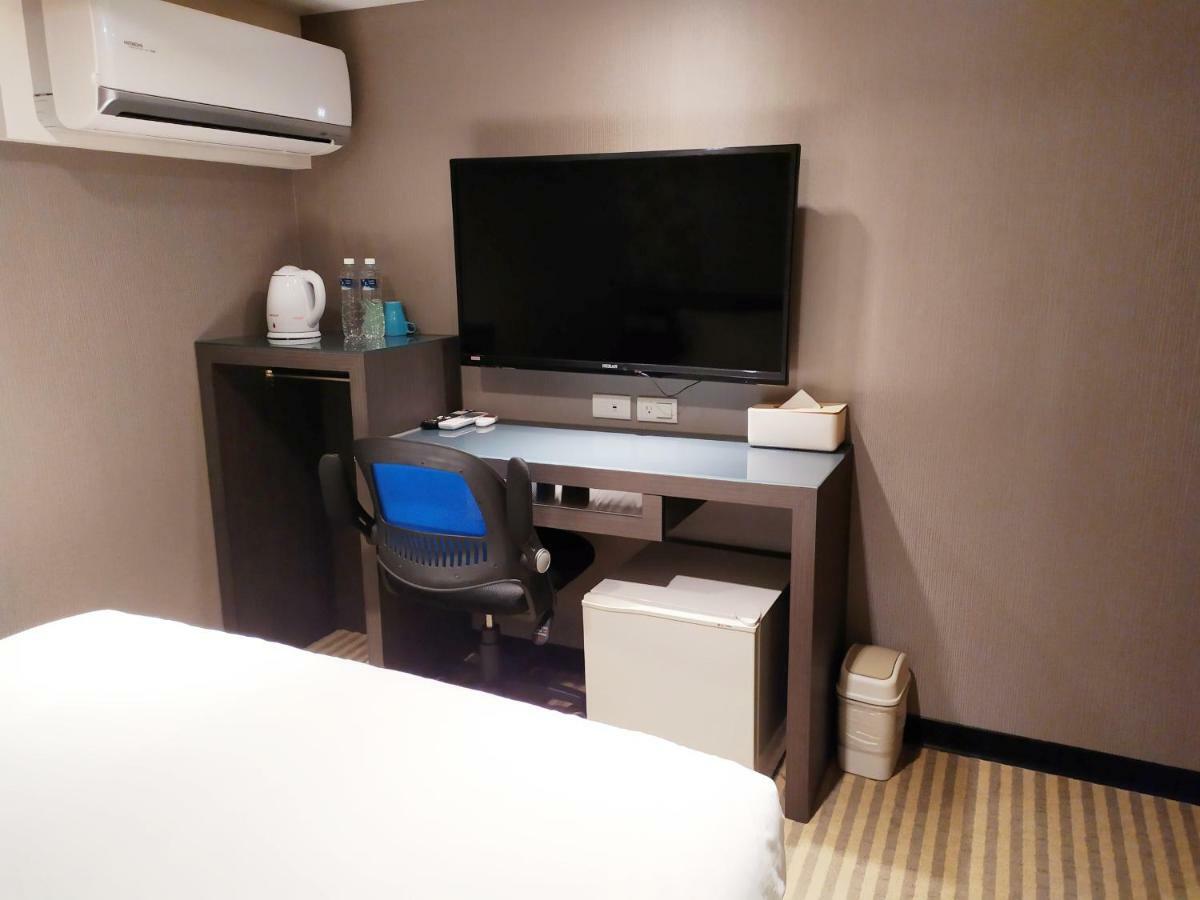 Red 13 Apartment تايبيه المظهر الخارجي الصورة