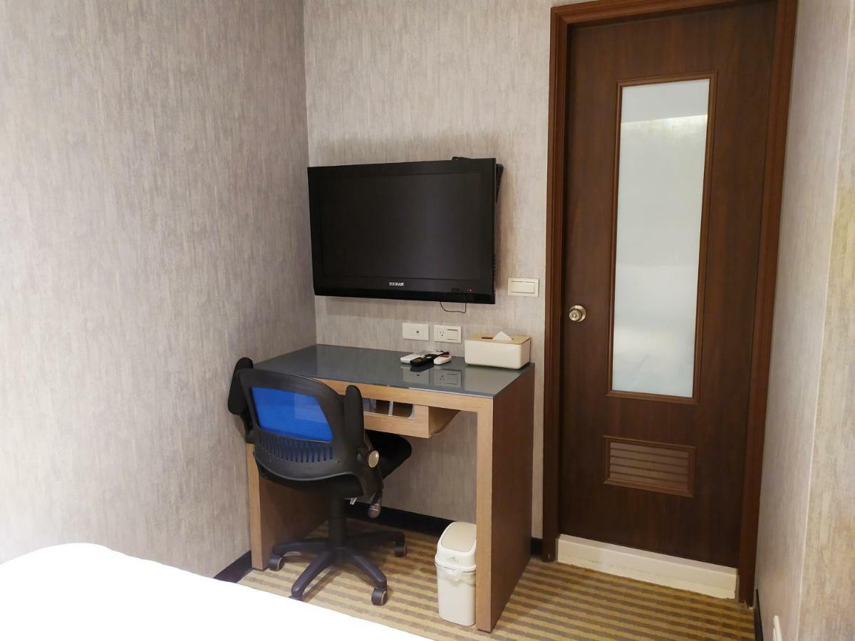 Red 13 Apartment تايبيه المظهر الخارجي الصورة