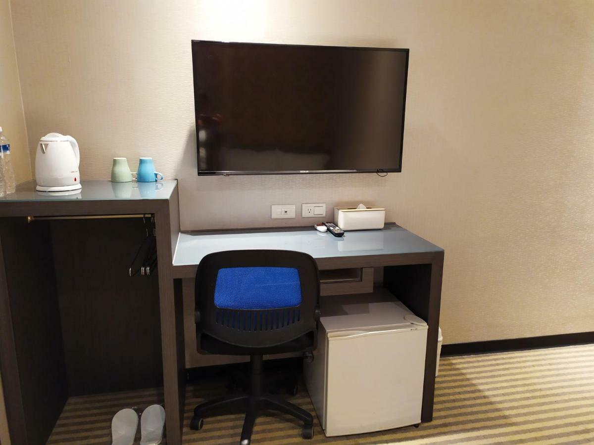 Red 13 Apartment تايبيه المظهر الخارجي الصورة